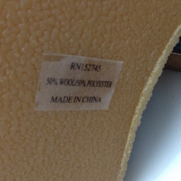 NWOT⬇️ Wool blend  sneakers💥 - Picture 5 of 7